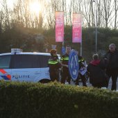 Ongeval scooter met auto op rotonde Delfweg Noordwijkerhout